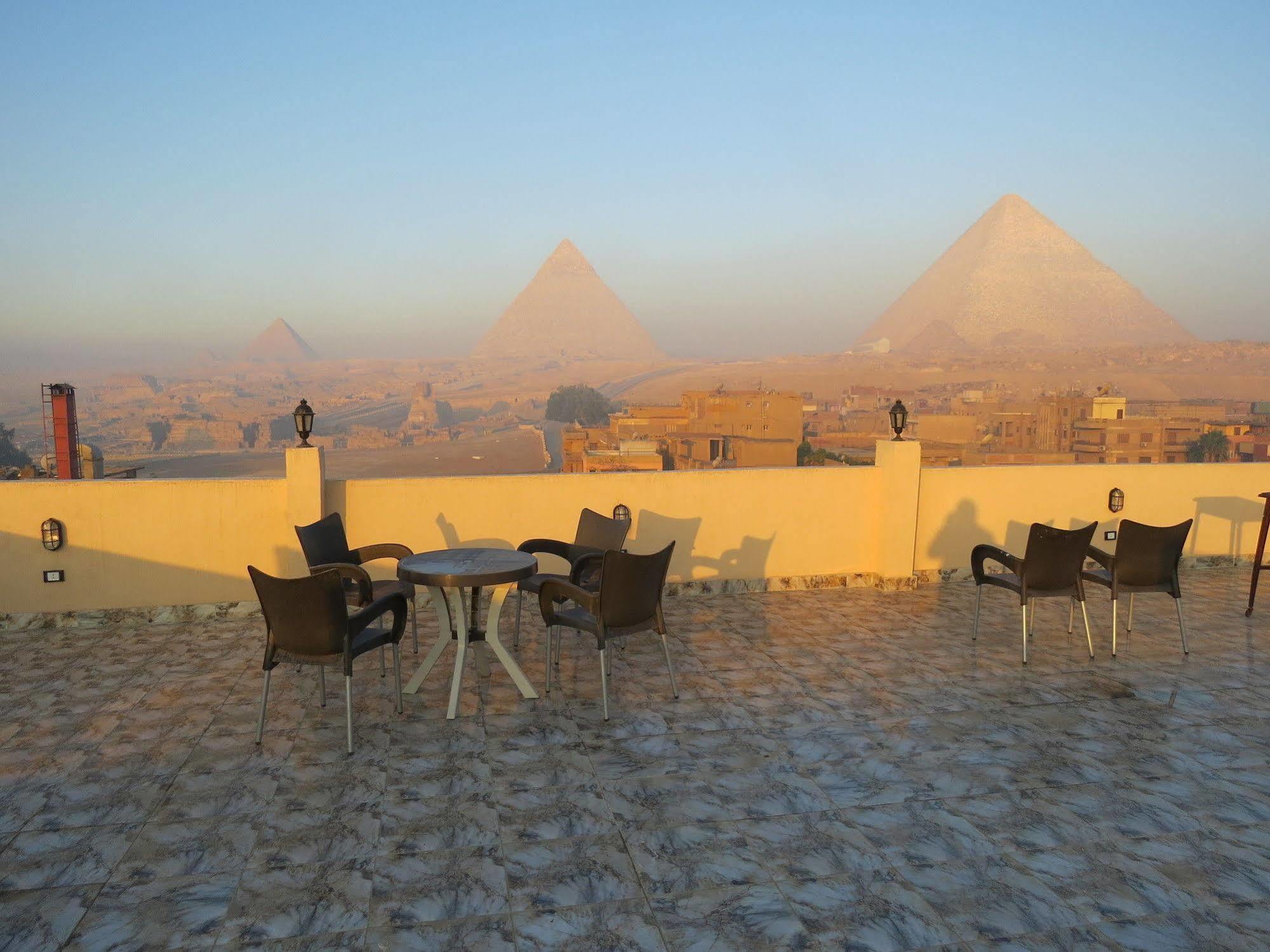 Mena Inn Pyramids Giza Exterior photo